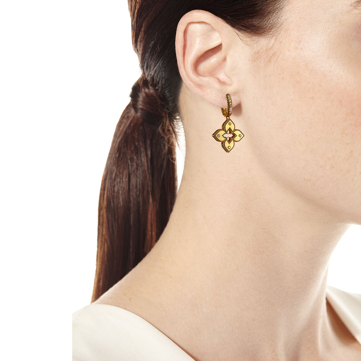 LBT-ADR777EA2848宽18.4mm四叶草耳环