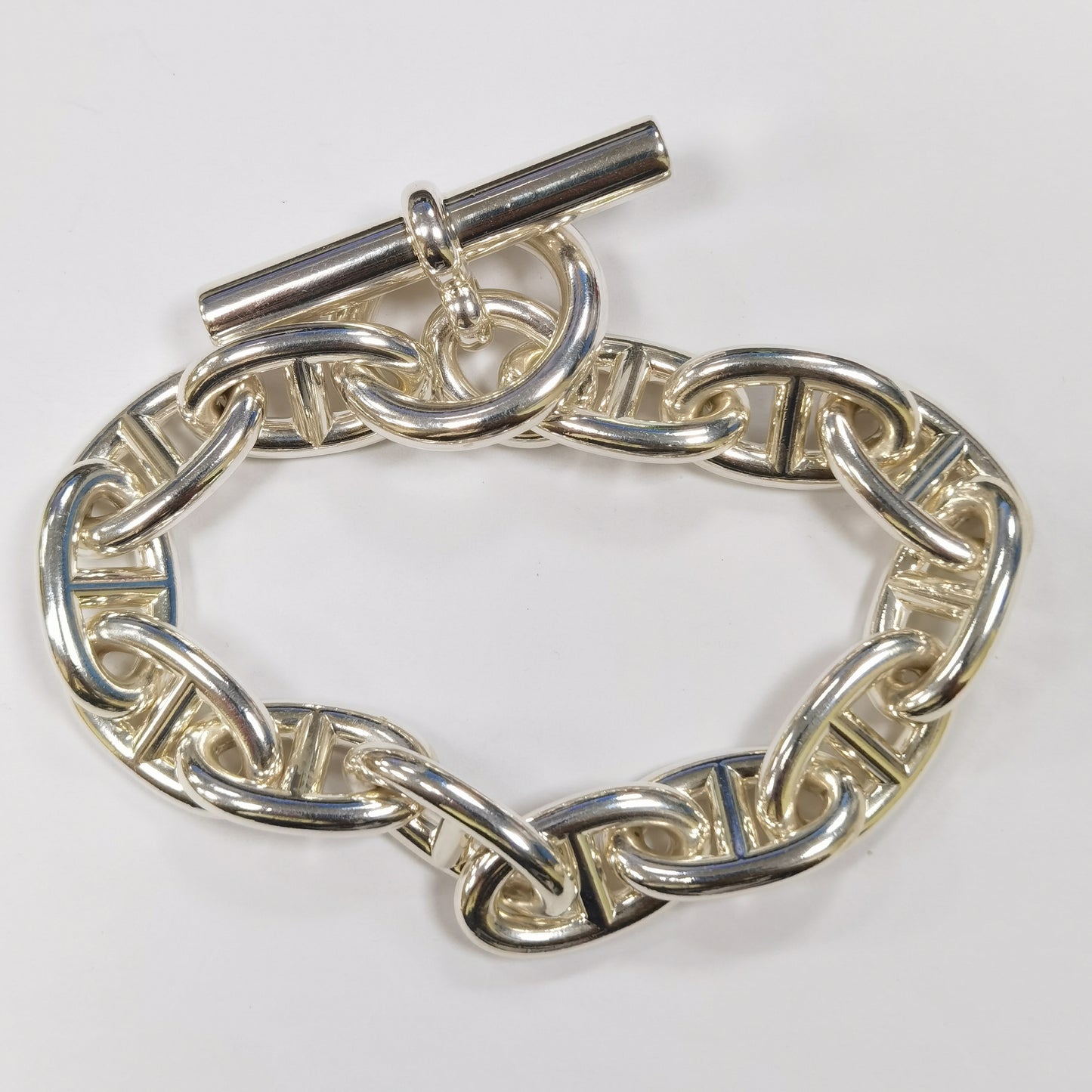爱H仕-H249818猪鼻子客版光金日字手链（链长18cm）