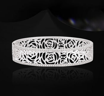 XNE-J38823 camellia bracelet