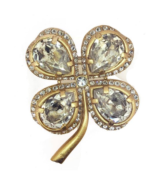 XNE-J23811 four-leaf heart-shaped brooch (guest version)