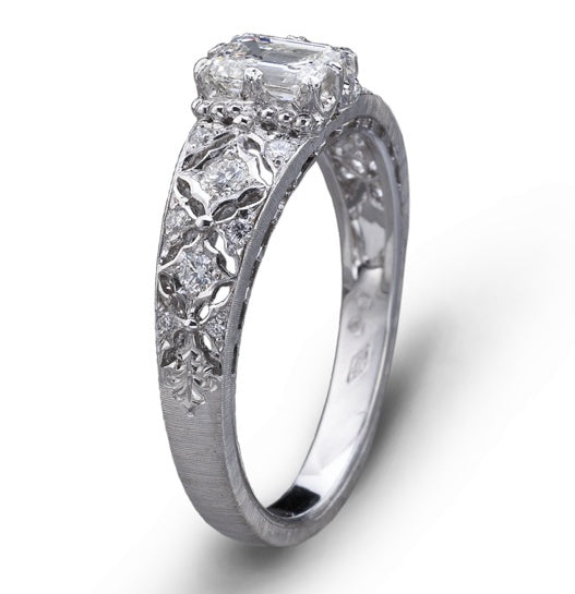 BQLT-JZ767738 pattern sapphire ring large flower head ring