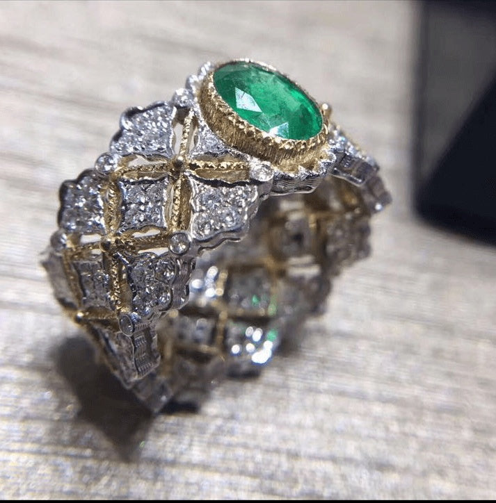 BQLT-JZ586139 Bezel-set lace wavy arm emerald ring