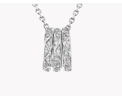 GLF-3023316 Trio Hoop Pendant