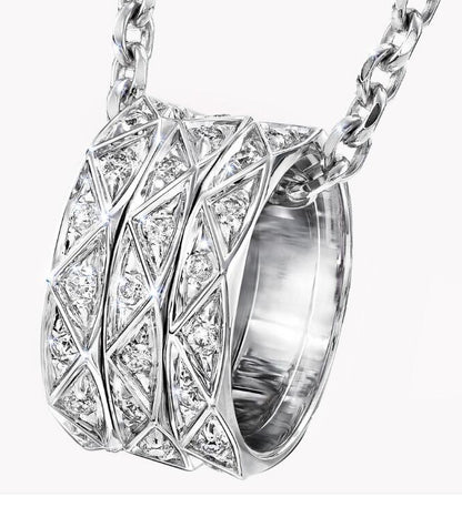 GLF-3023316 Trio Hoop Pendant