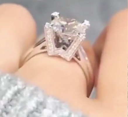 HW-RGD7418470 letter four-prong diamond ring (arm 3mm)