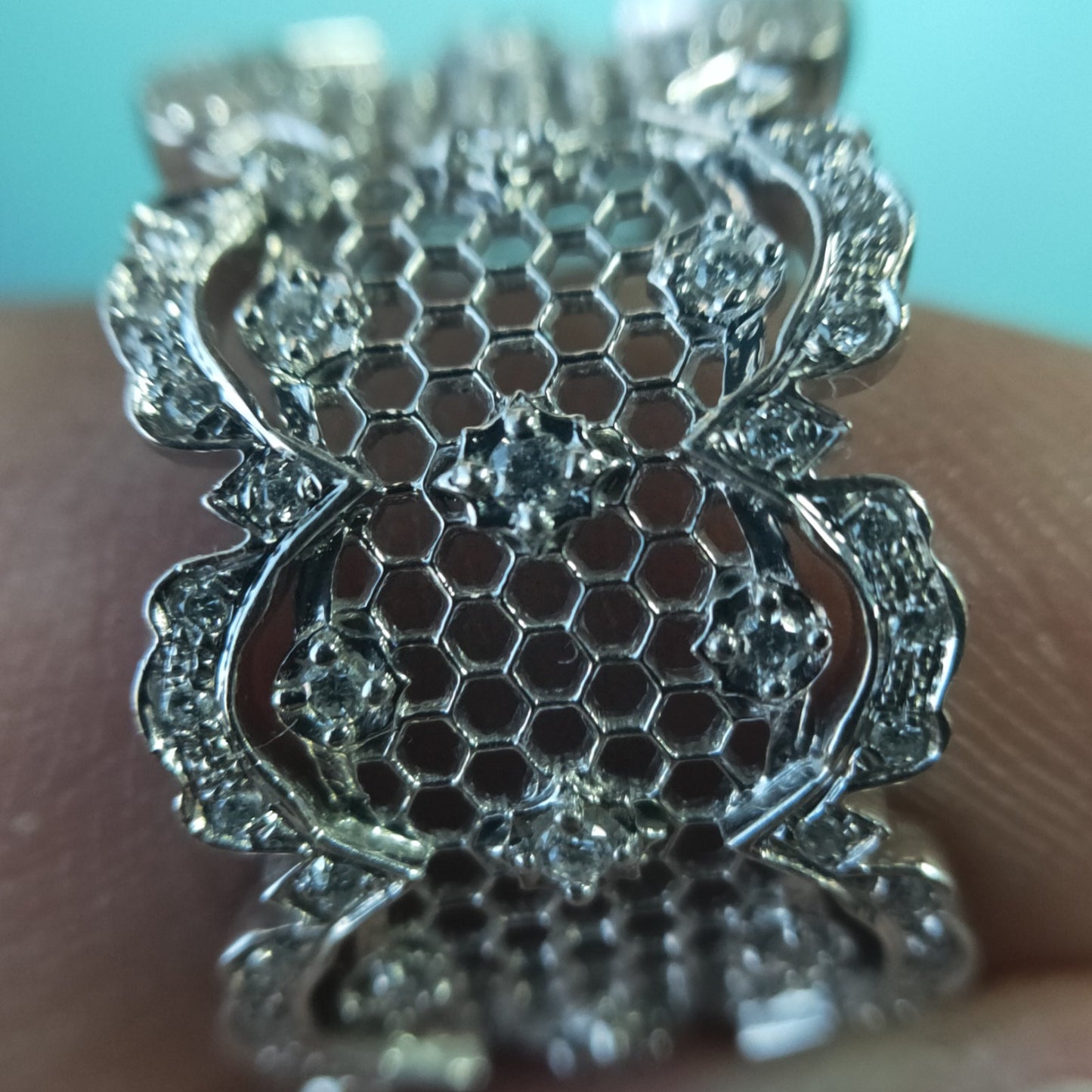 BQLT-JZ771161 13mm Ruby Honeycomb Hollow Lace Ring Custom Edition