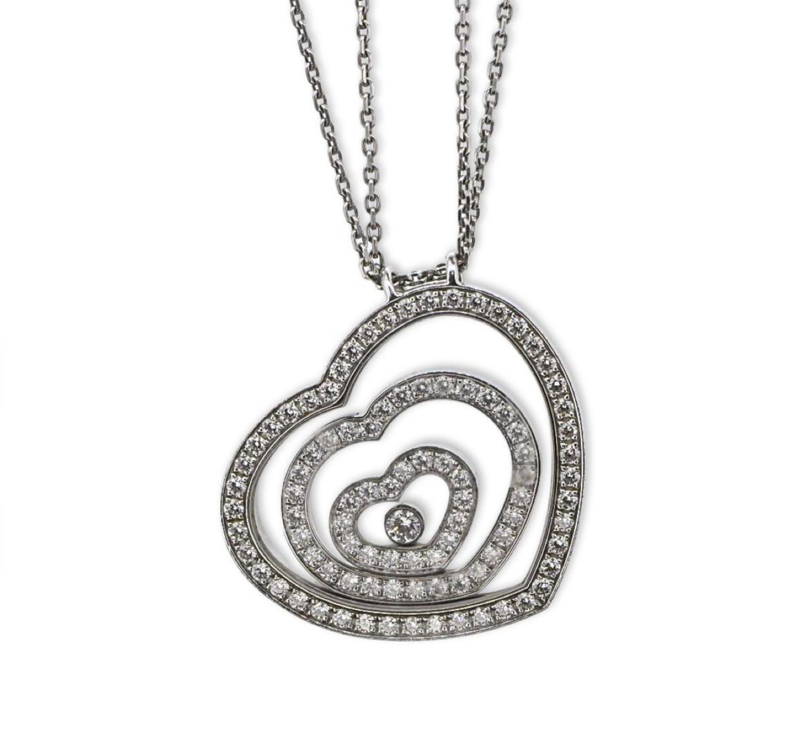 XB-795647-1001 Three Heart Shaped Single Bucket Pendant