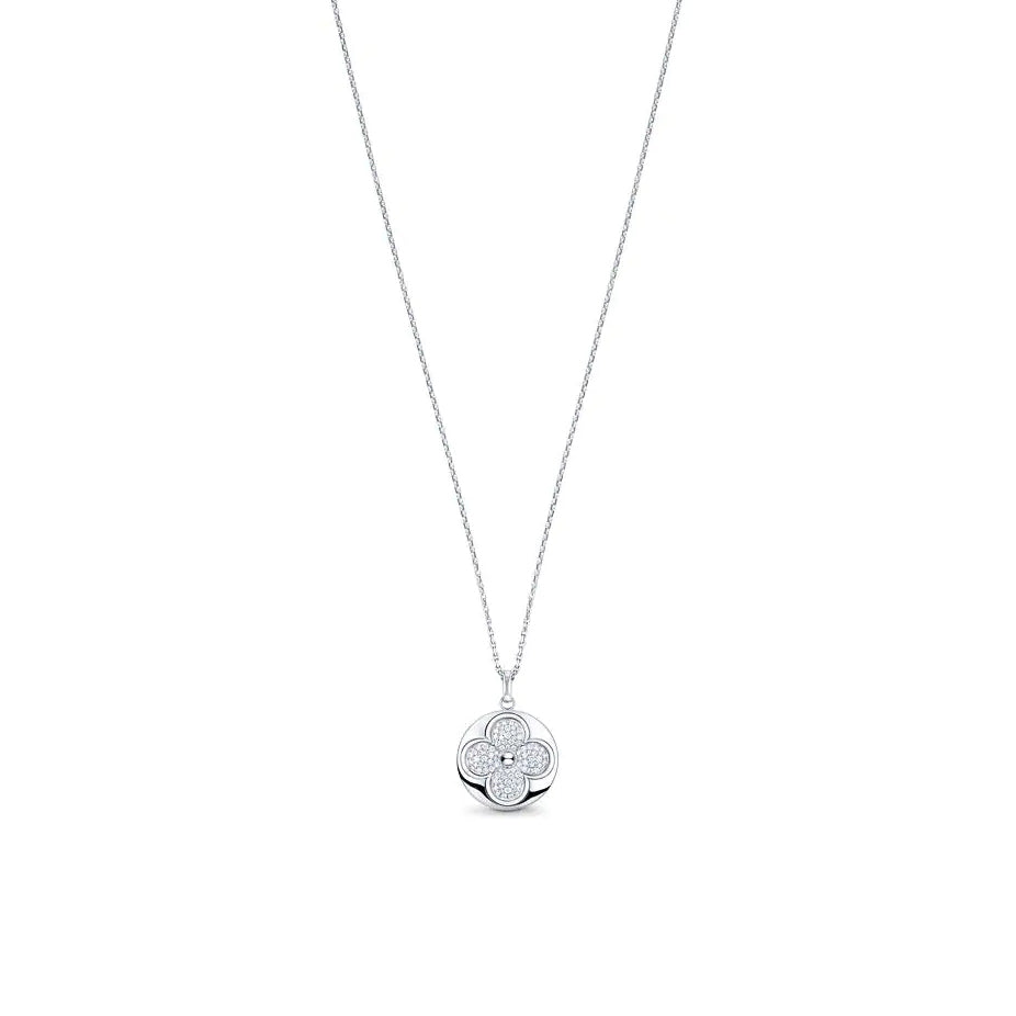 LV-Q93669 22.7mm wide round plum blossom pendant