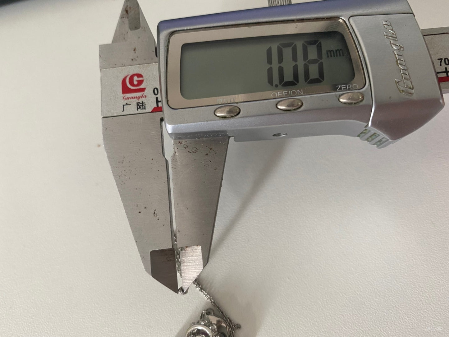 HW-PED89068彩宝款19.5mm宽围石四叶草栓链吊坠客版