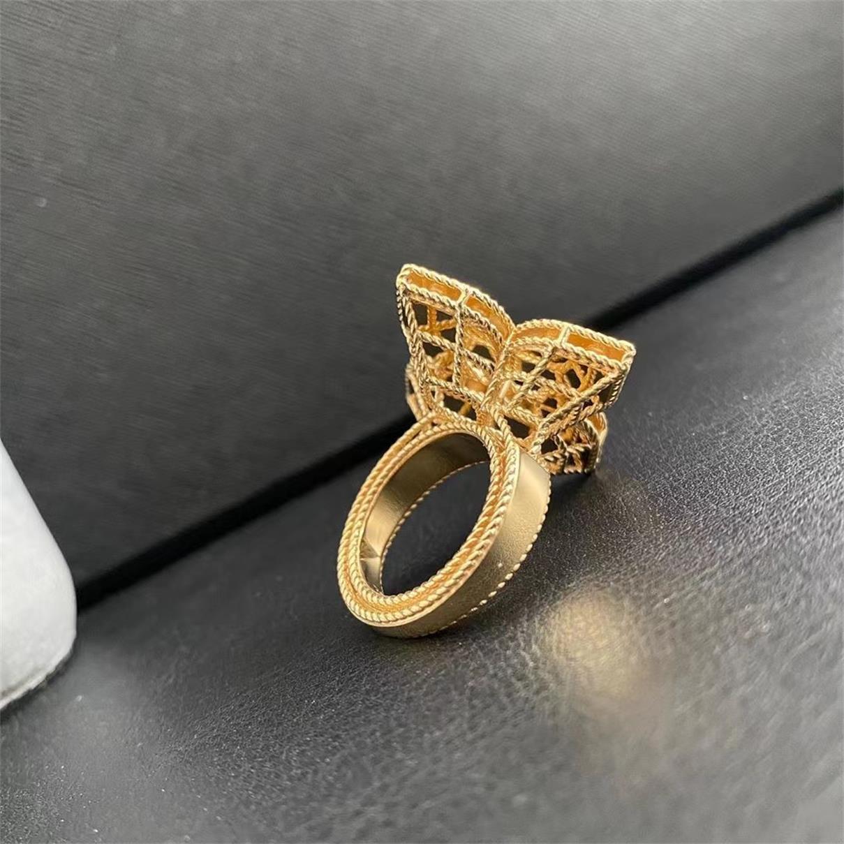 LBT-ADR777RI1247镂空花丝带钻戒指34.2mm