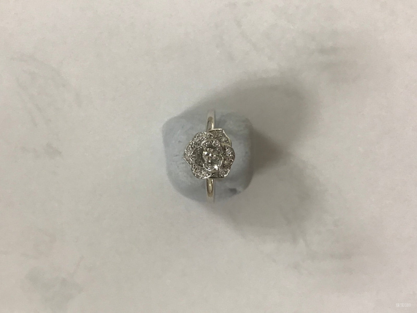 BJ-G34UR500光金满镶玫瑰花戒指客版