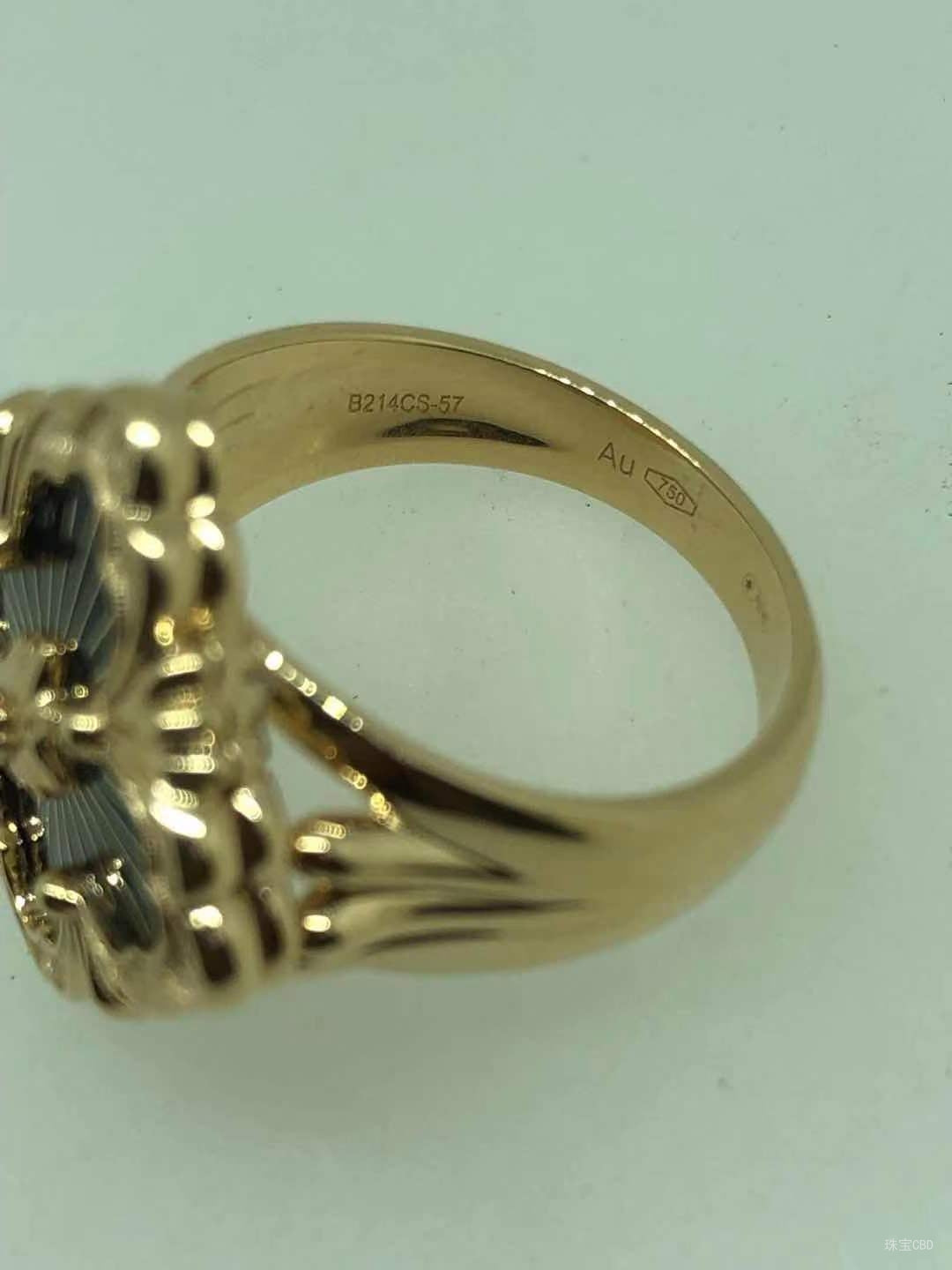 BQLT-JZ989905 European style four-leaf clover middle ribbon enamel light gold ring guest version