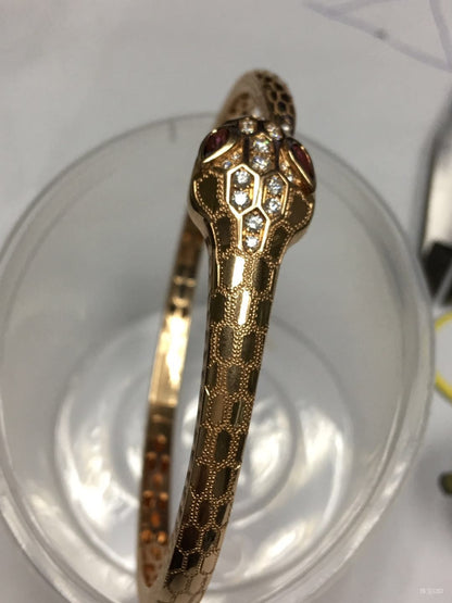 BGL-BR857813 guest version large flat-headed snake half diamond bracelet