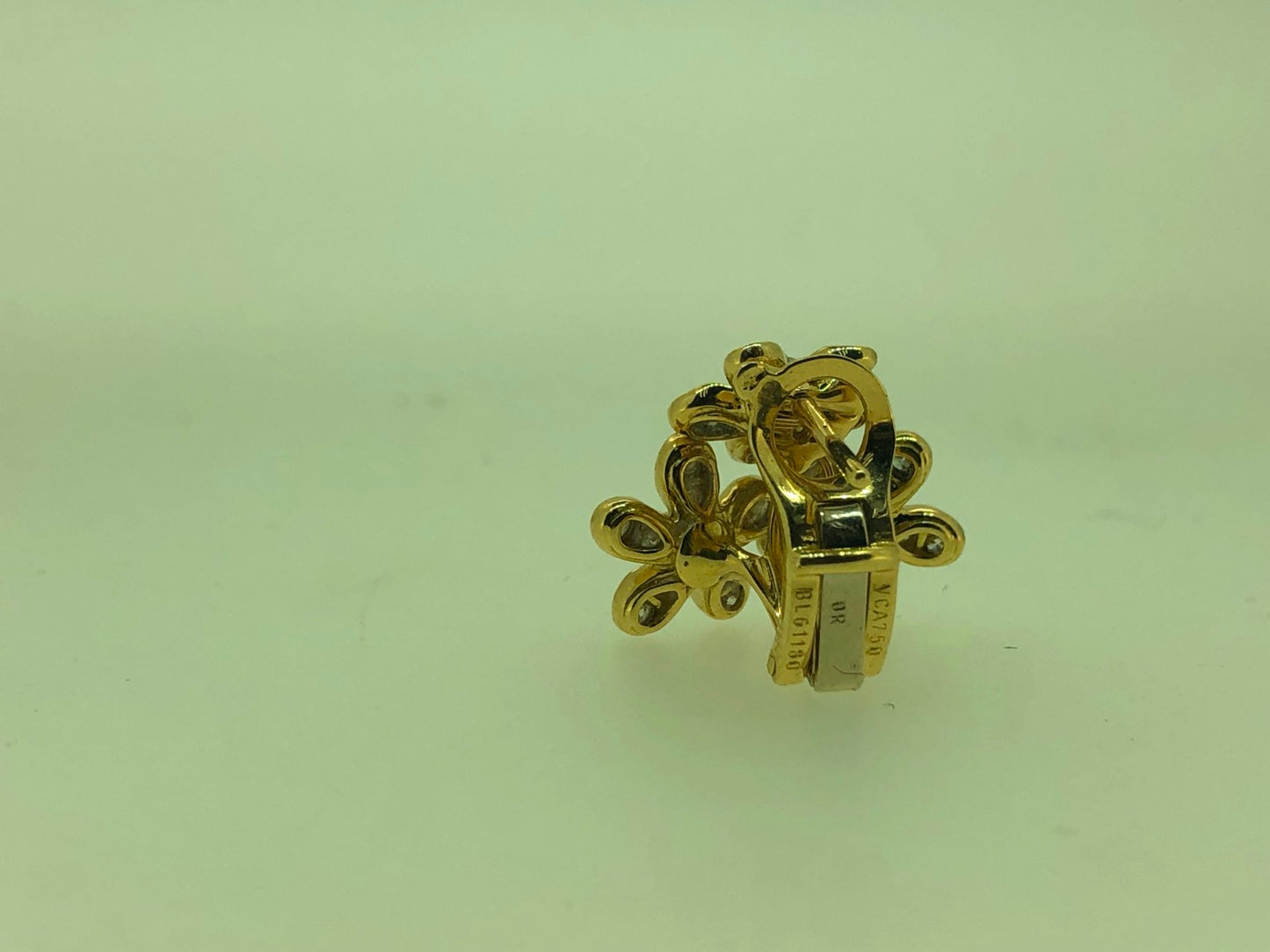 VCARB14300满钻3花五瓣花耳夹（客版）