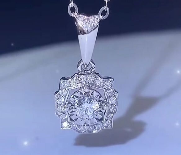 HW-EQ65498432 four-claw stone pendant
