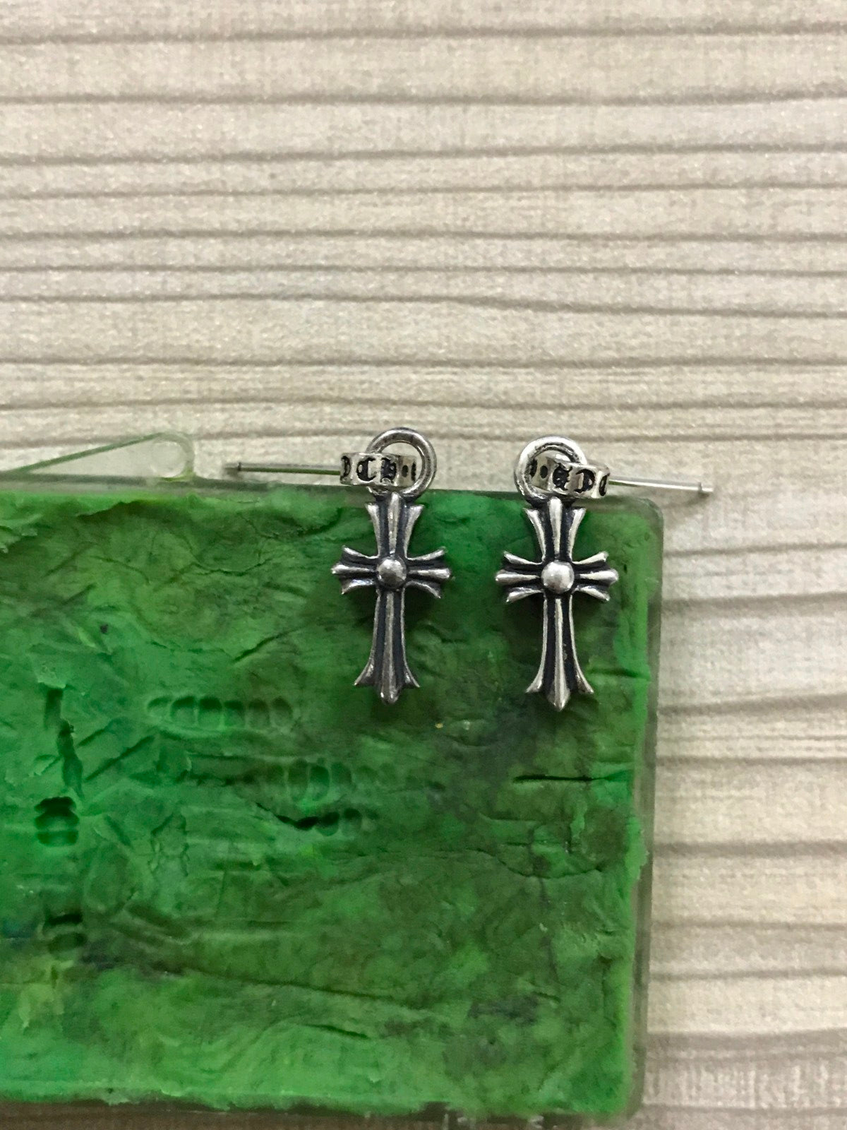 KLX-ES59567043 guest version light gold cross earrings