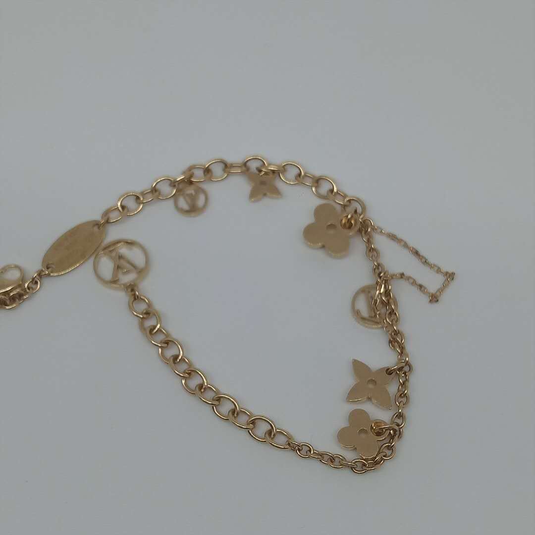 LV-M64858梅花飞镖手链客版