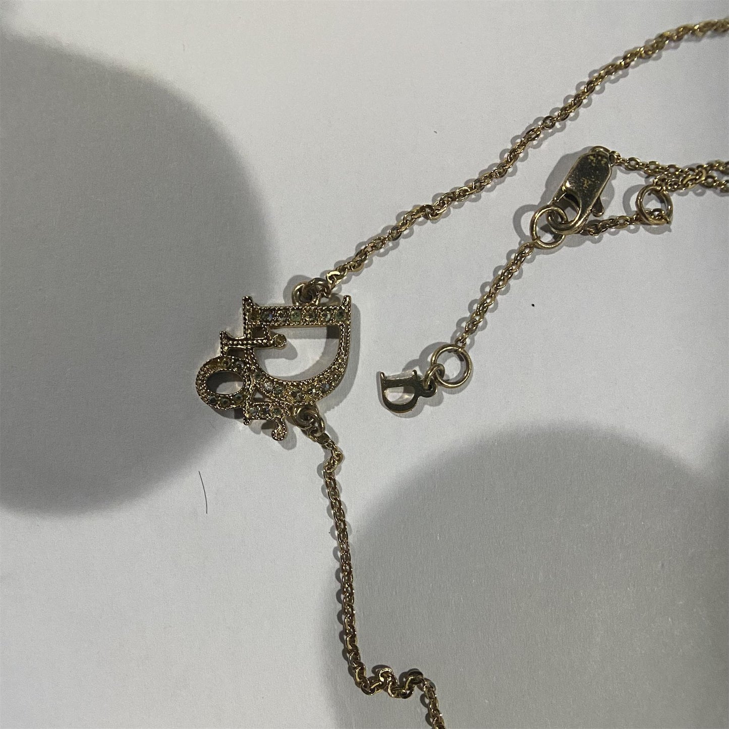 DIOR-D21143客版字母logo栓链吊坠