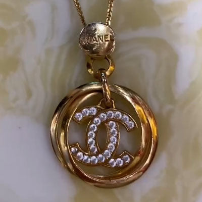 XNE-WQ4598321 26mm Ring Double C Pendant
