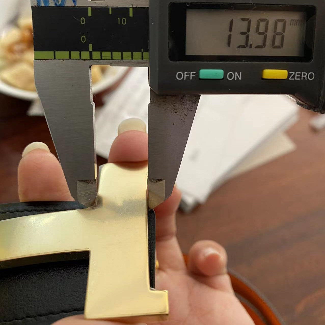 AMS-H26593平面光金字母H皮带扣皮带