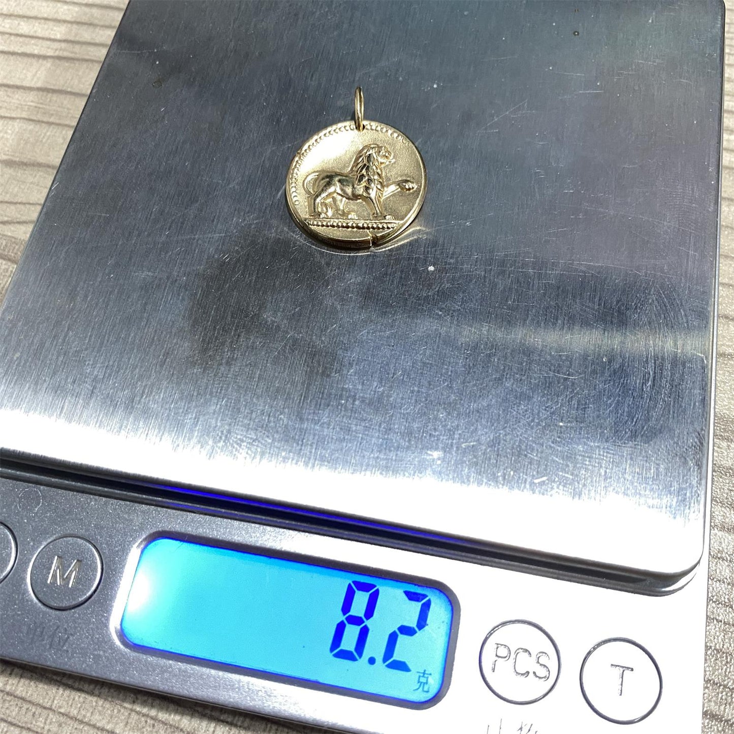 VCARP7SO00 21mm客版光金狮子座吊坠星座实心版