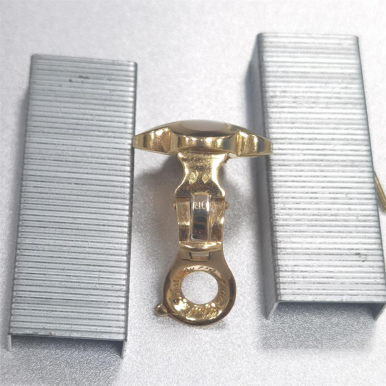 VCARB14000 16mm波面四叶草耳夹客版