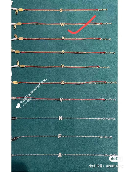 HS-IE5477136字母W手链