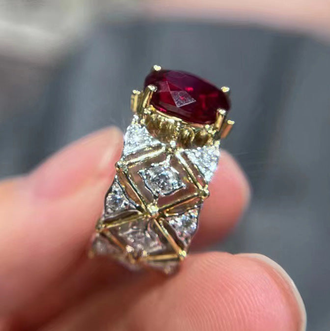 BQLT-RIN194287 yellow and white egg-shaped ruby ​​ring wavy edge arm