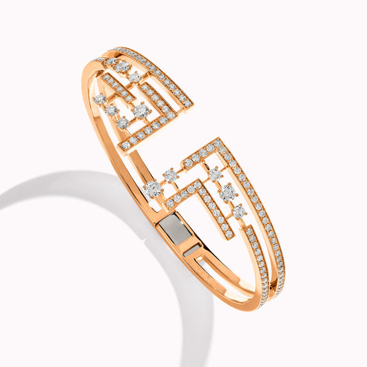 MARLI-AVEN-B4 open 7-character prong set bracelet