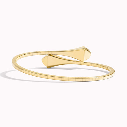 MARLI-CLEO-B19 light gold pointed hammer bracelet