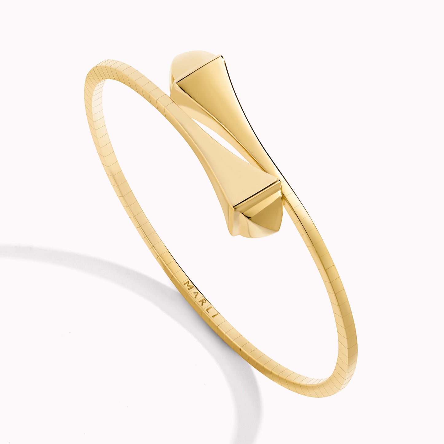MARLI-CLEO-B19 light gold pointed hammer bracelet