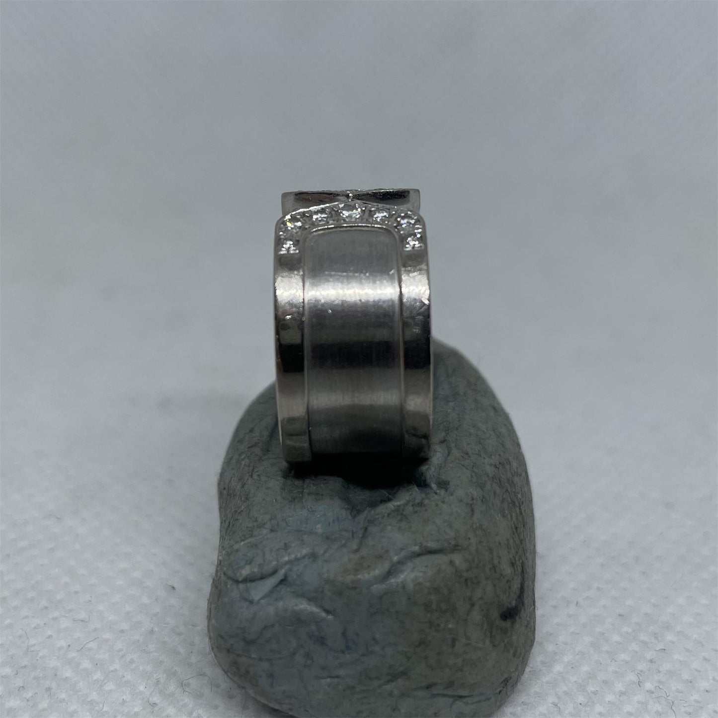 KDY-U8456035 Double C wide arm 10mm open ring