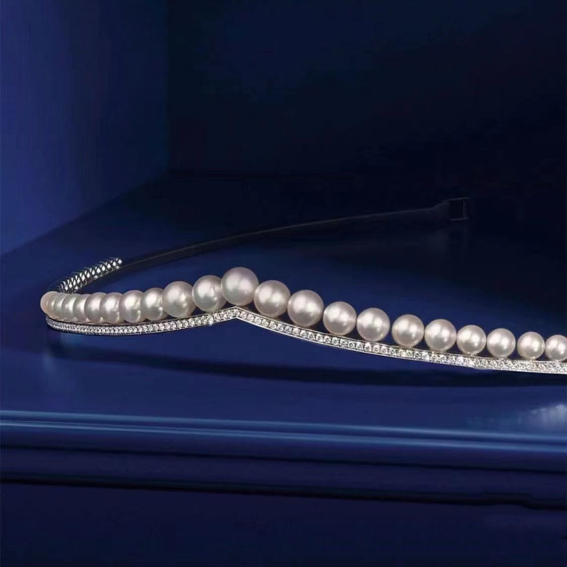 SM-083424 Pearl Crown Tiara