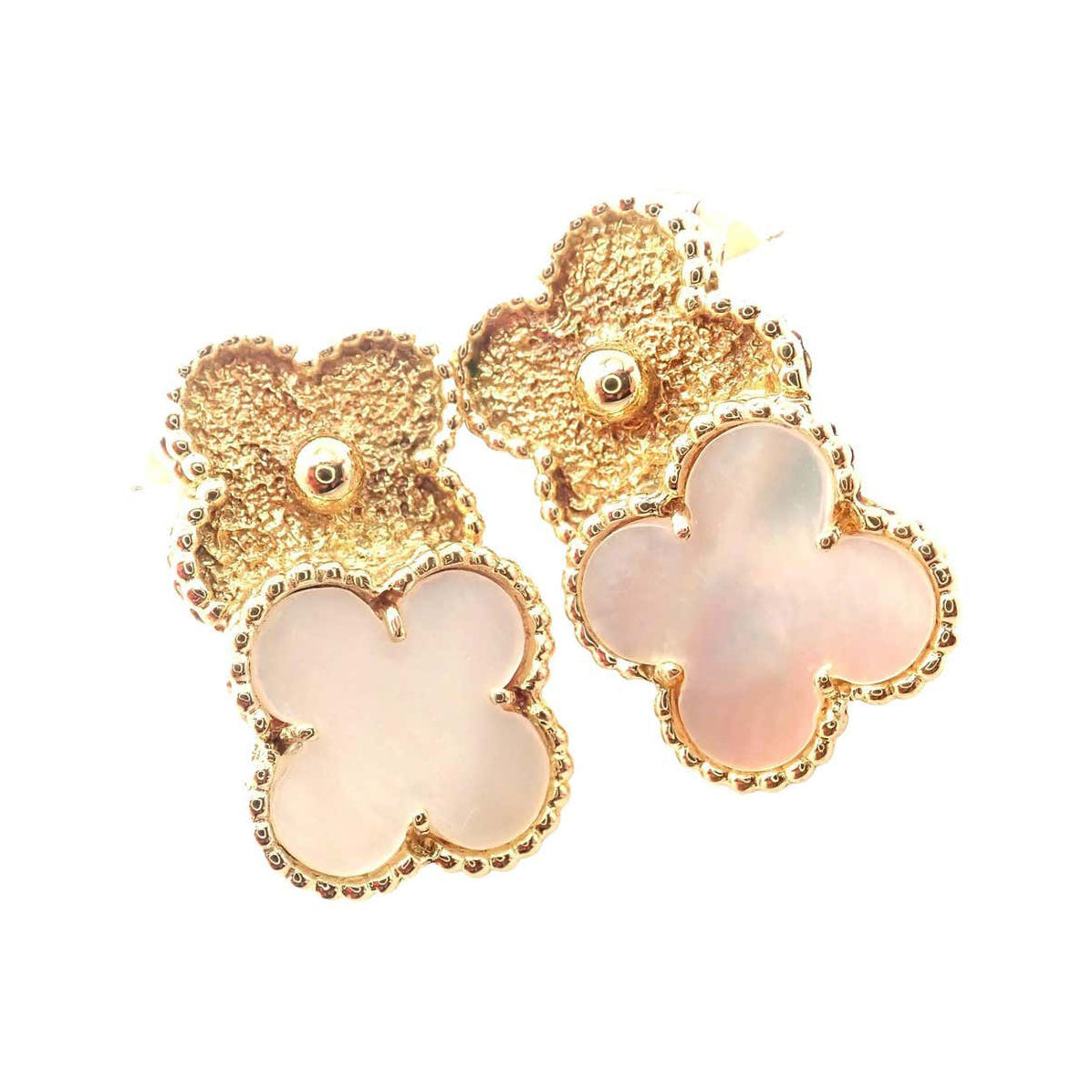 VCA15675392 13X22MM middle light bead superimposed four-leaf clover ear racket