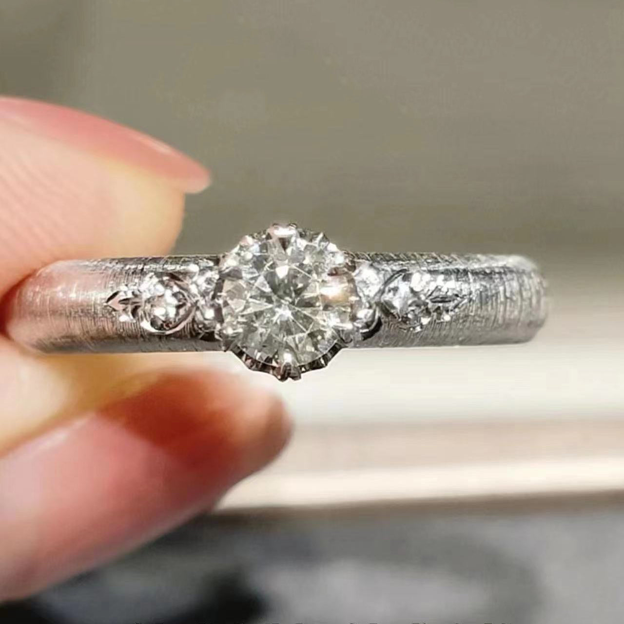 BQLT-RIN014660心形四爪拉丝女戒16.5#0.4ct