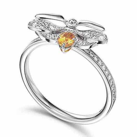 TIF70741372 egg-shaped diamond bee ring
