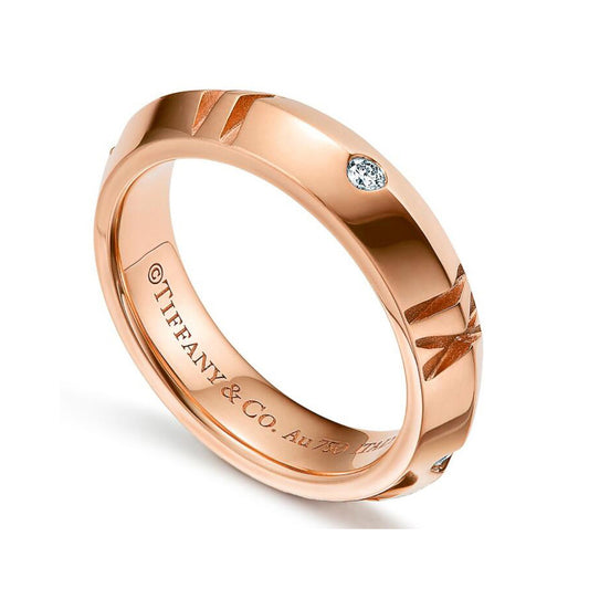 TIF:67786726 guest version four diamond Roman numeral sword spine ring