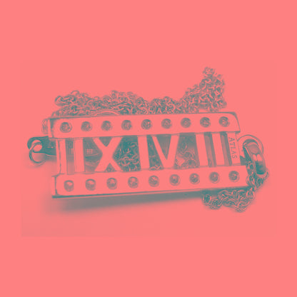 TIF64558580 Roman numeral pendant plate