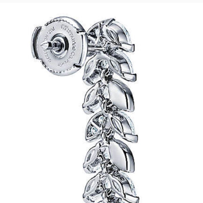 TIF39165826 horse eye movable ear hanging