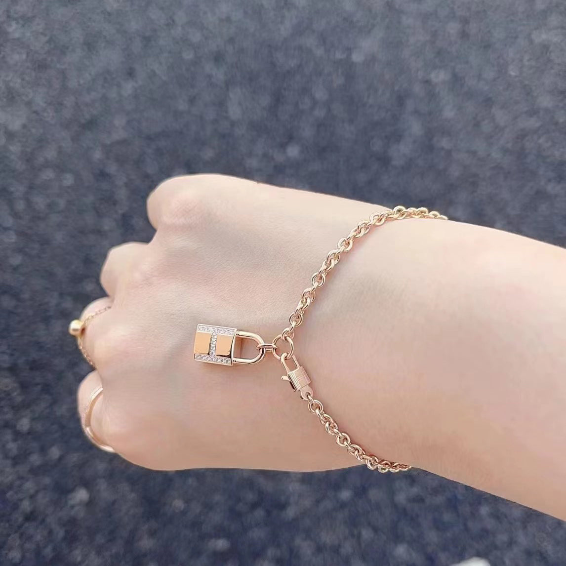 AMS-H220467B stone lock bracelet