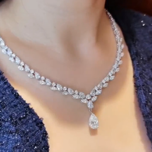 GLF-RGN465 water drop horse eye claw inlaid diamond necklace