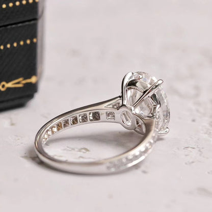 KDY-N8411477四爪蛋形钻(12.08X8.3X5MM)15#戒指