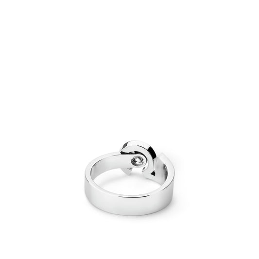 XNE-J12002 Number 5 bezel set round diamond ring