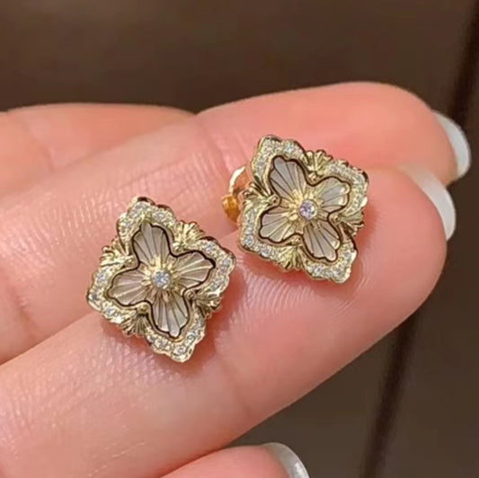 BQLT-EAR158412 small version 12.5mm high solid base gold edged silk agate version European style bezel-set four-leaf clover stud earrings