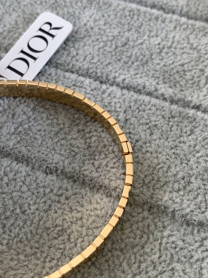 DIOR-JGEM95014光金条条拼手镯