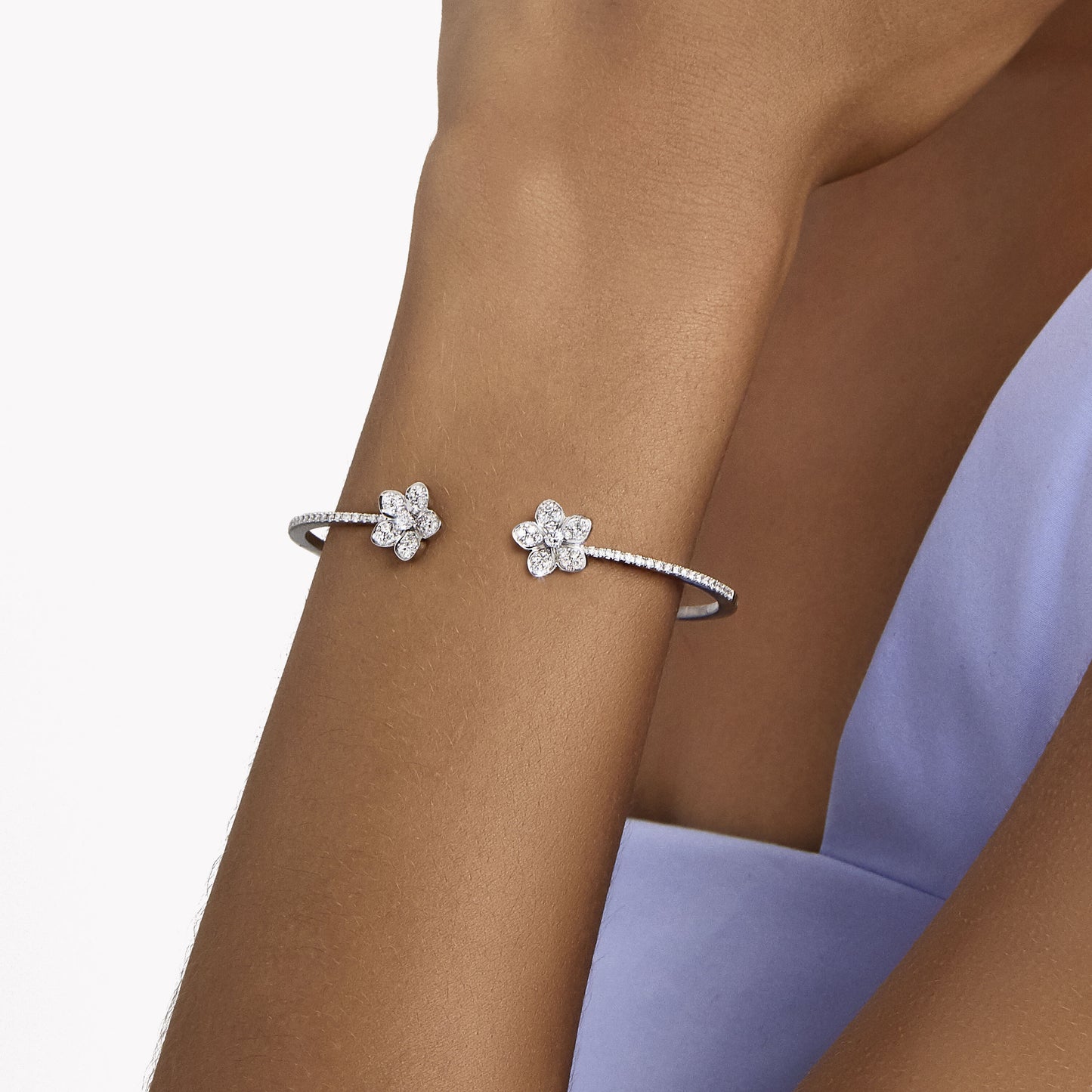 GLF-RGB540 double flower open bracelet