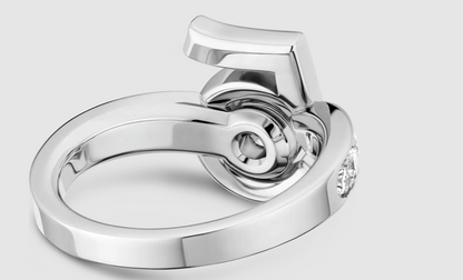 XNE-J12405 Number 5 Ring