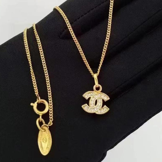 XNE-4184174 11MM Cross High and Low Single Row Solid Bottom Double C Pendant