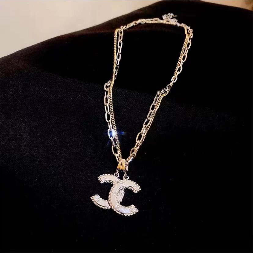 XNE-1842252 20.9MM twisted rope double C bolt chain pendant