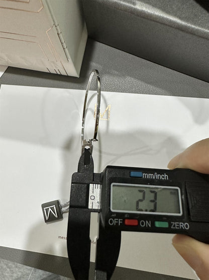 MSK-11134 小号14MM活动方管手镯